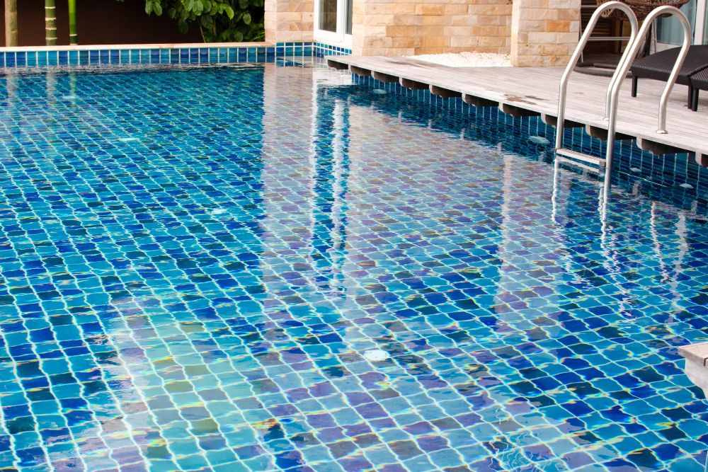 4 Revestimentos para piscinas: Saiba qual escolher para a sua