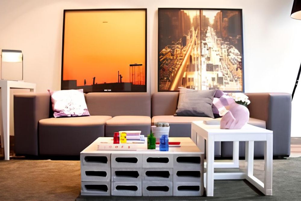 Blocos de Concreto como Móveis: Uma Alternativa Versátil e Econômica