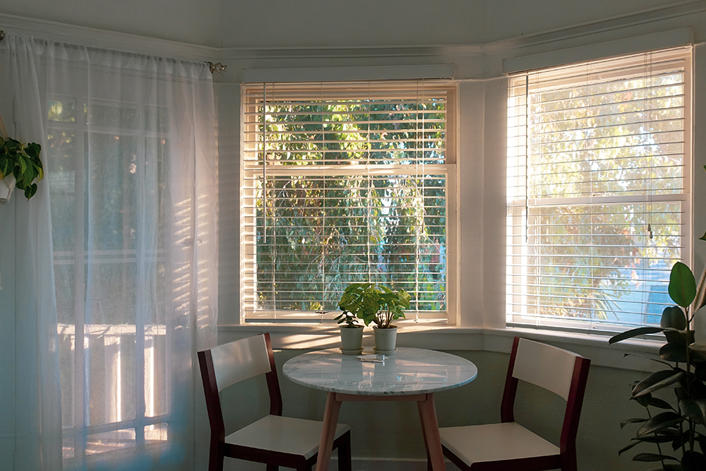 Cortinas x persianas: Tire todas as dúvidas e escolha o modelo ideal para cada tipo de ambiente