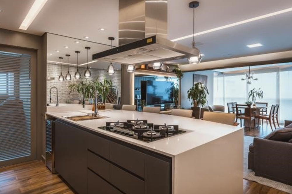 Cozinha com ilha ou península? Confira as diferenças!