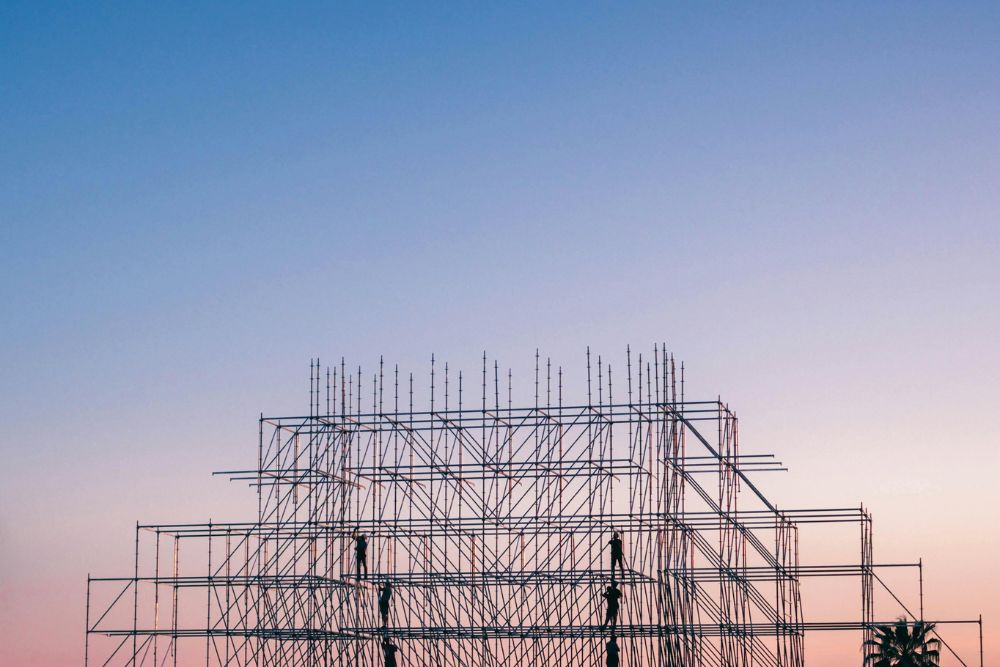 Cuidados Essenciais com Estruturas Metálicas na Construção 