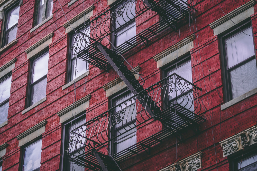 Escadas Metálicas: Unindo Estilo e Praticidade na sua Decoração