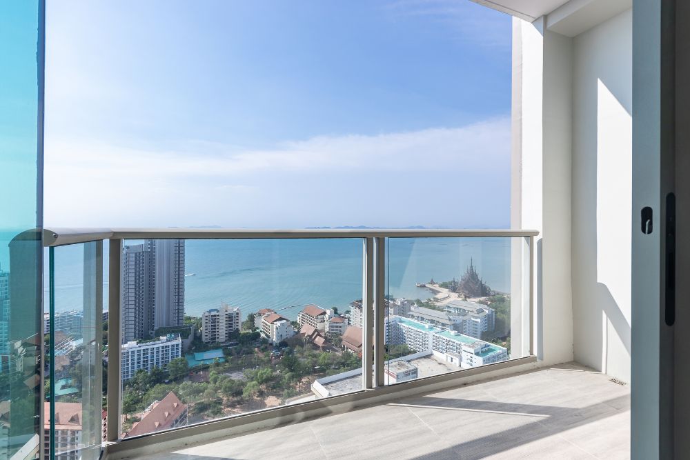 Guarda-corpo de vidro: Tudo que você precisa saber