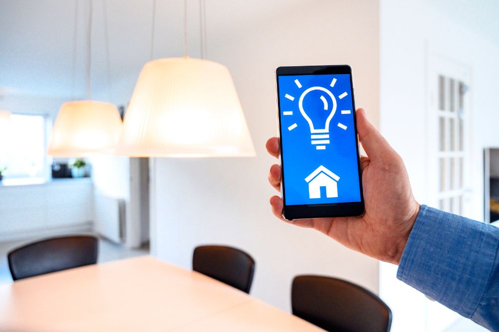Iluminação inteligente: Veja como automatizar as luzes da sua casa!