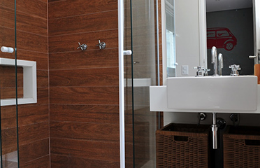 Revestimento para box de banheiro: como escolher o modelo para compor o décor do ambiente