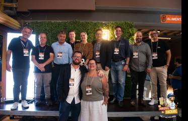 Acabou!!! Confira como foi nosso 13° Happy Hour! O último de 2025.