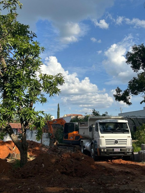 Medeiros & Oliveira Terraplanagem - Galeria